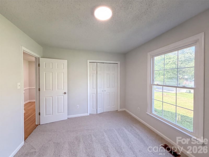 4202 Wrentree Dr, Dallas, NC 28034