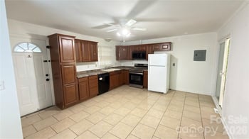 4131 Woodgreen Ter, Charlotte, NC 28205