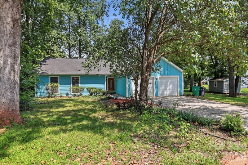 5810 Ness Ct, Charlotte, NC 28208