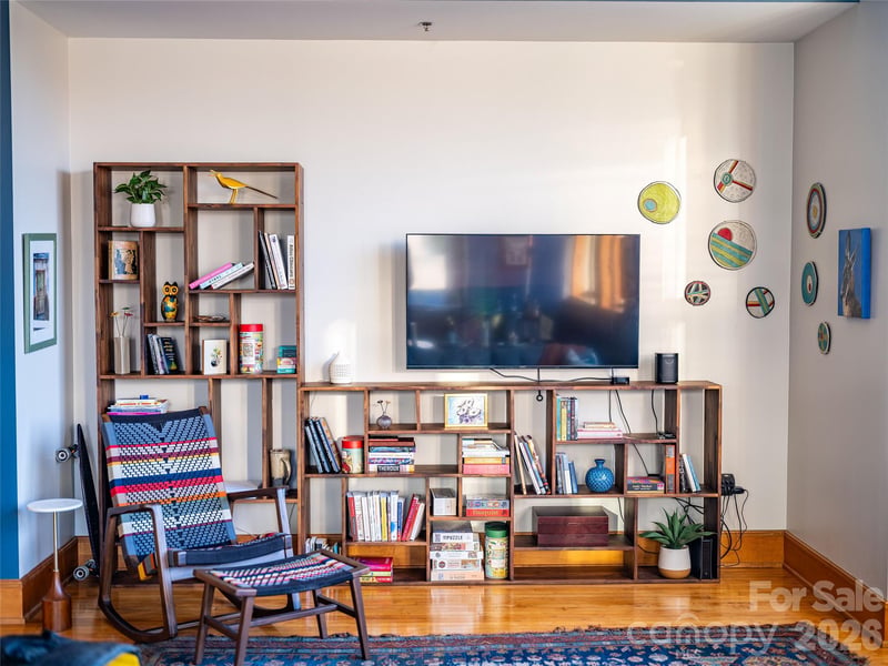 59 College St #201, Asheville, NC 28801