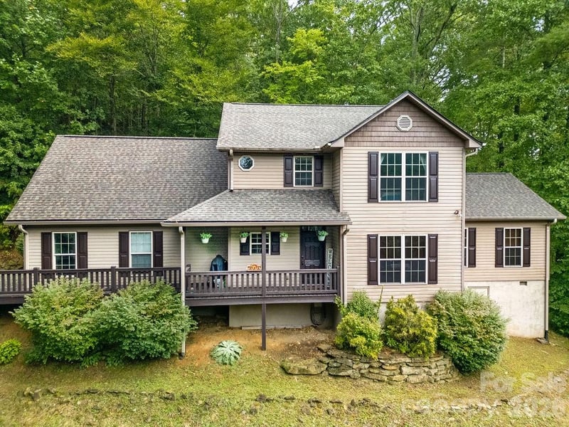 62 Pine Hill Dr, Brevard, NC 28712