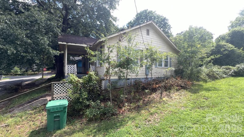 109 Dean St, Gastonia, NC 28052