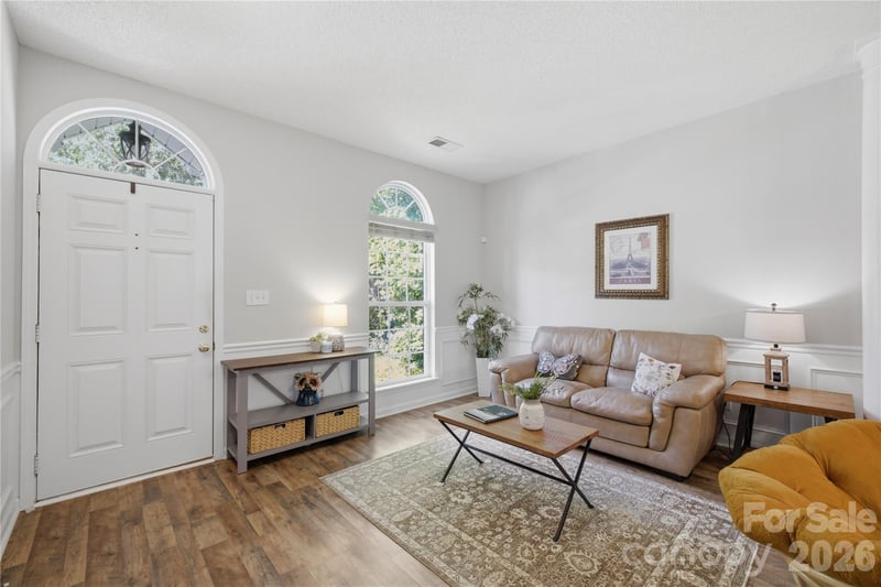 108 Summerbrook Ln, Mooresville, NC 28117