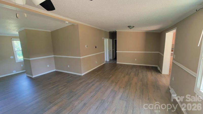 5401 Creek Run Ct, Bessemer City, NC 28086