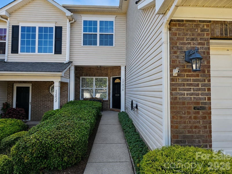 12028 Stratfield Place Cir, Pineville, NC 28134