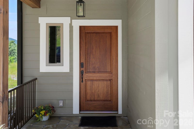128 Chepstow Pl, Black Mountain, NC 28711