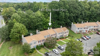 8407 Rust Wood Pl, Charlotte, NC 28227