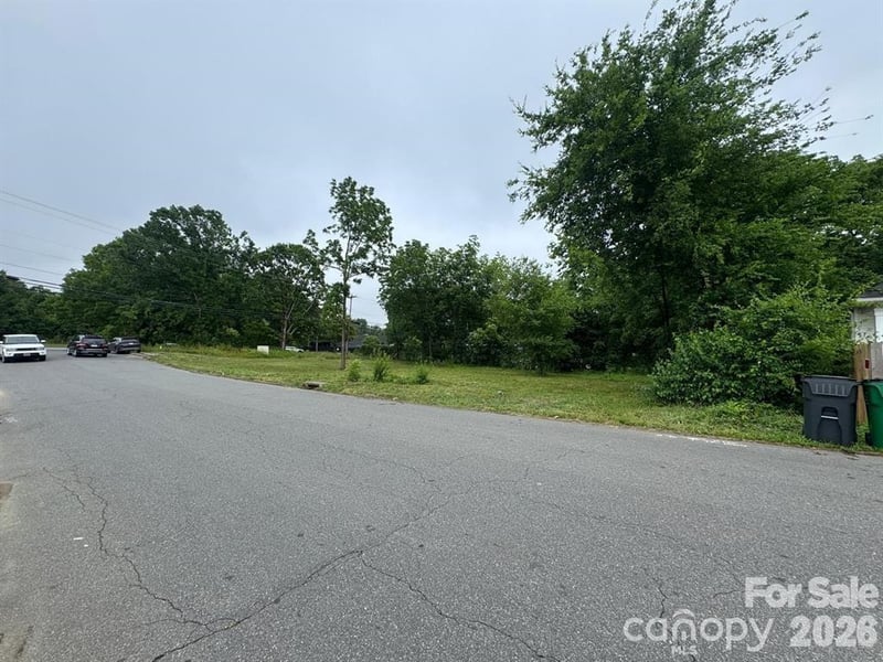 2211 Carmine St, Charlotte, NC 28206