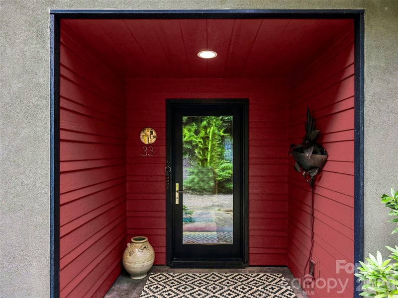 33 Robinson Creek Rd, Asheville, NC 28803