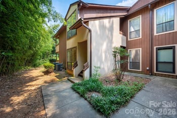 7203 Winery Ln, Charlotte, NC 28227