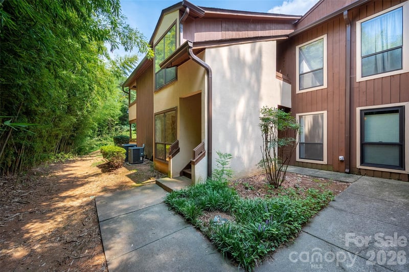 7203 Winery Ln, Charlotte, NC 28227