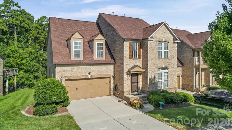 2246 Donnington Ln NW, Concord, NC 28027