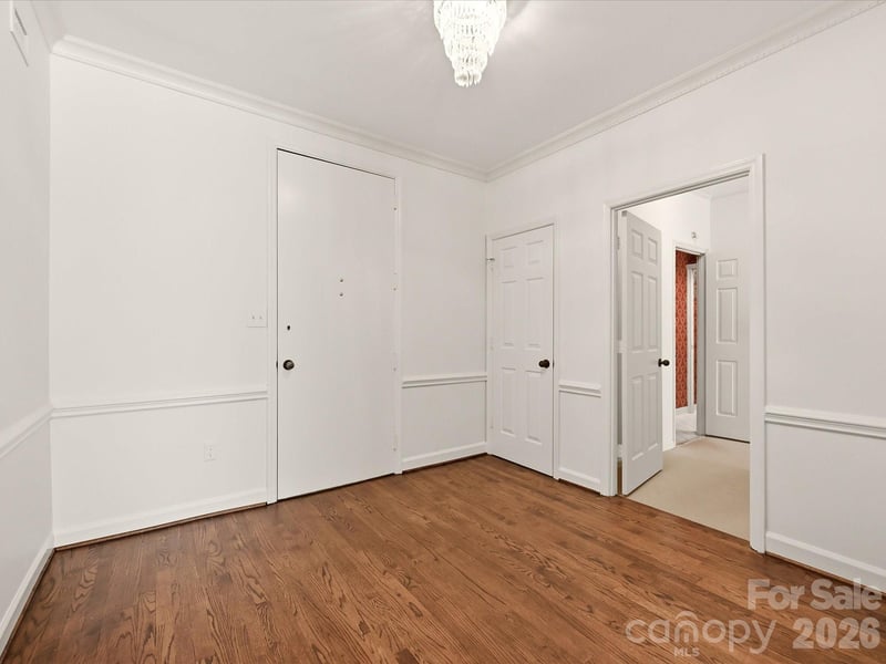 806 Cherokee Rd, Charlotte, NC 28207