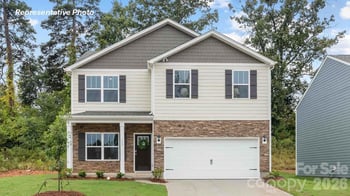 636 17th Avenue Dr NE, Hickory, NC 28601