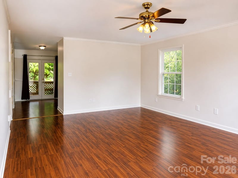 1491 20th Ave NE #6, Hickory, NC 28601