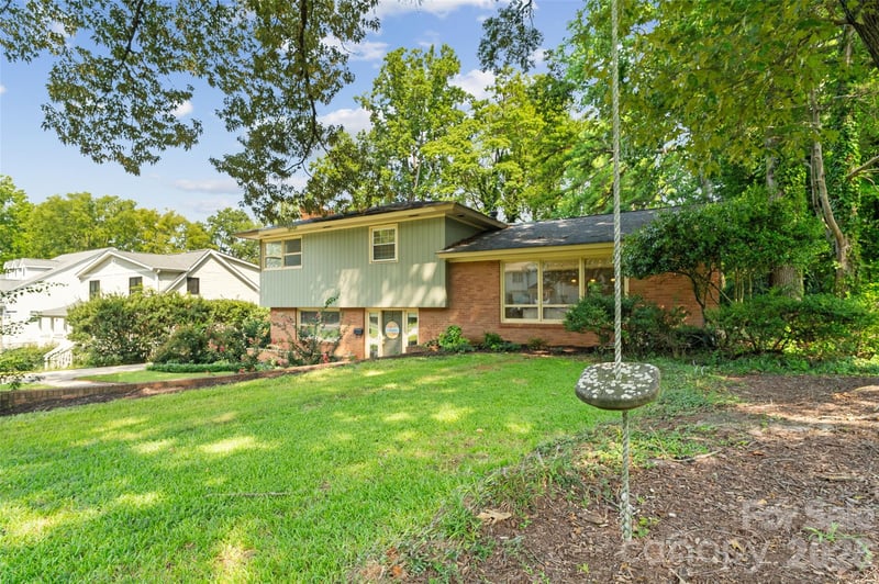 2911 Arundel Dr, Charlotte, NC 28209