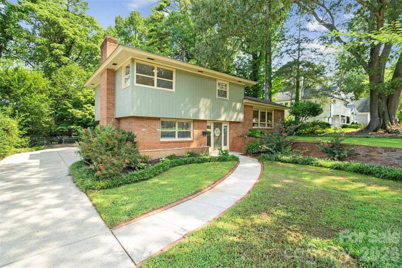 2911 Arundel Dr, Charlotte, NC 28209