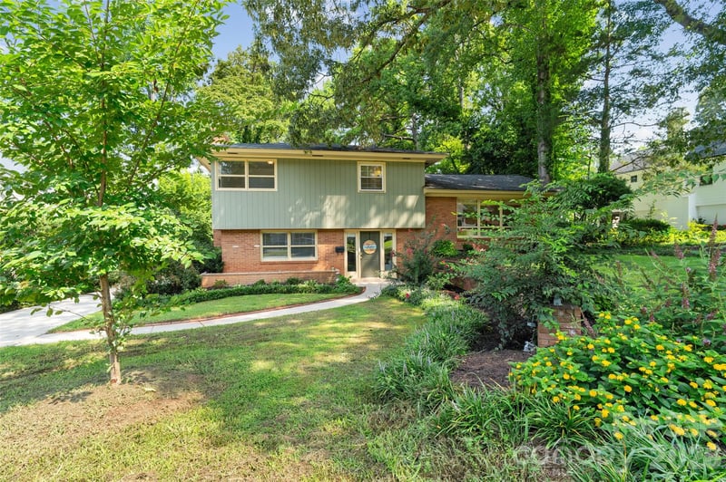 2911 Arundel Dr, Charlotte, NC 28209