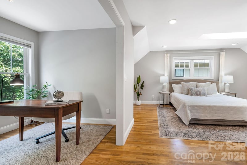 92 Martin Ave, Asheville, NC 28806
