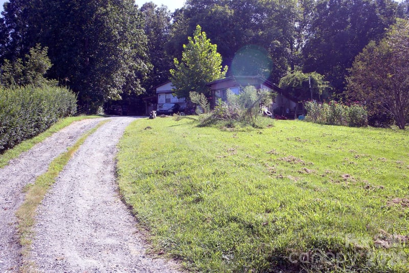 11 Jody Ln, Weaverville, NC 28787