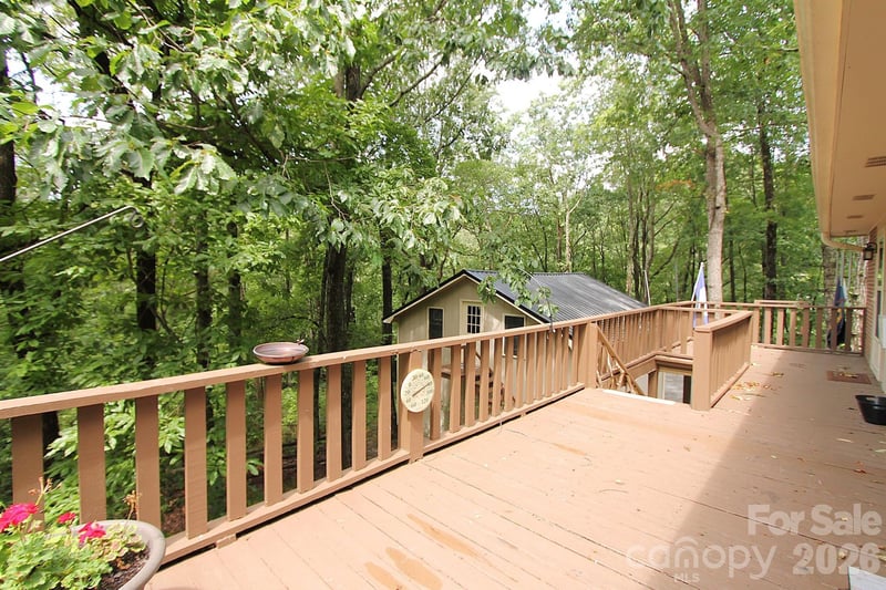 86 Pine Ridge Rd, Hendersonville, NC 28792