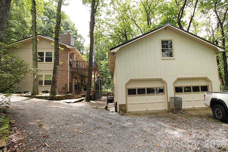 86 Pine Ridge Rd, Hendersonville, NC 28792