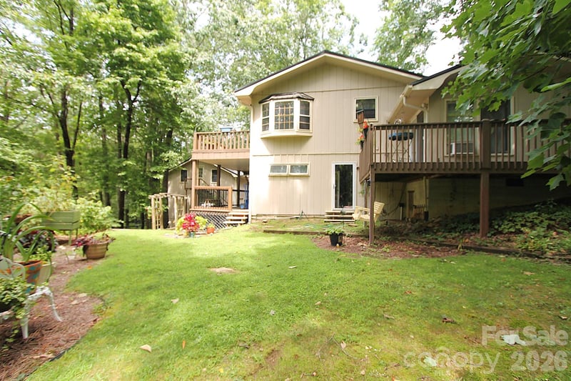 86 Pine Ridge Rd, Hendersonville, NC 28792