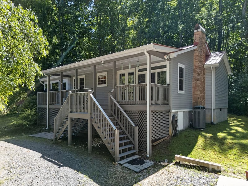 1900 Solomon Jones Rd, Cedar Mountain, NC 28718