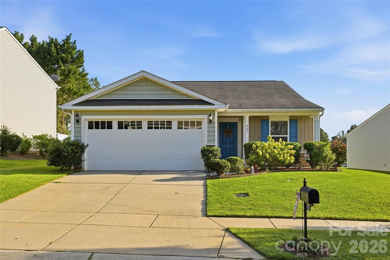 865 Willow Creek Dr, Gastonia, NC 28054
