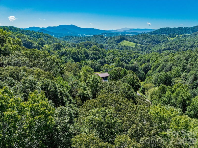 9999 Panther Creek Rd #B, Clyde, NC 28721