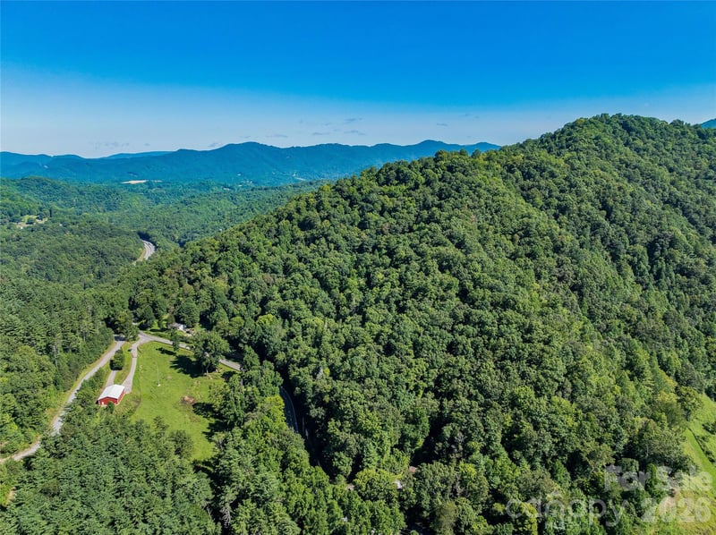 9999 Panther Creek Rd #B, Clyde, NC 28721