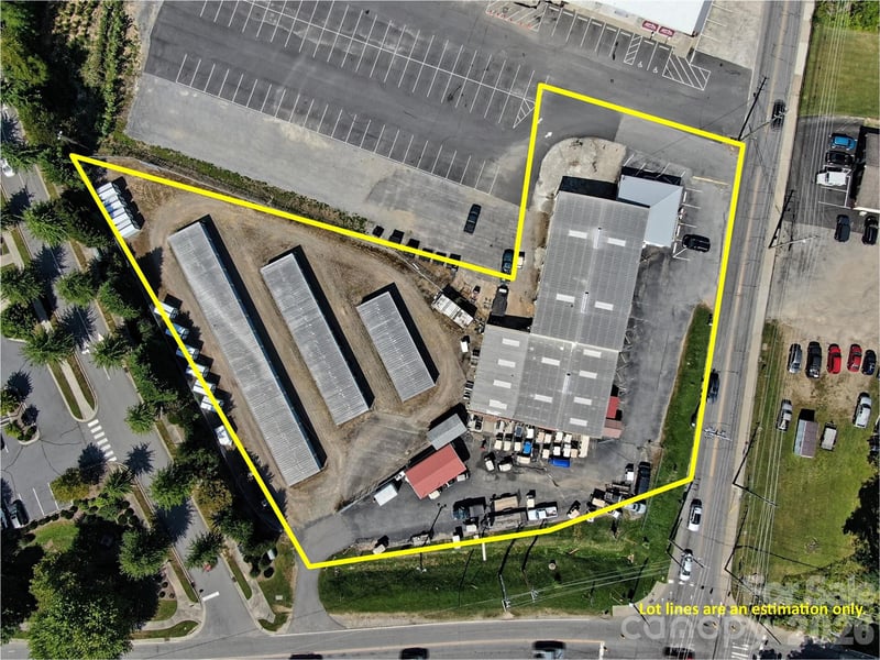 1406 Sulphur Springs Rd, Waynesville, NC 28786