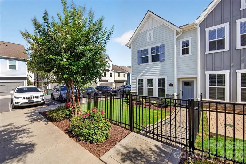 3125 Ada Mill Al, Charlotte, NC 28205