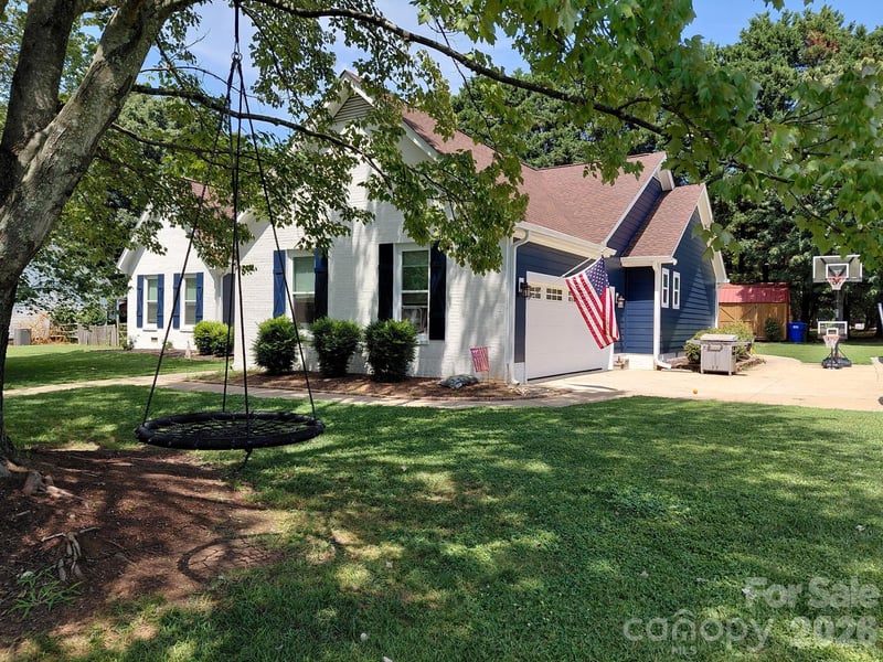 106 Webbed Foot Rd, Mooresville, NC 28117