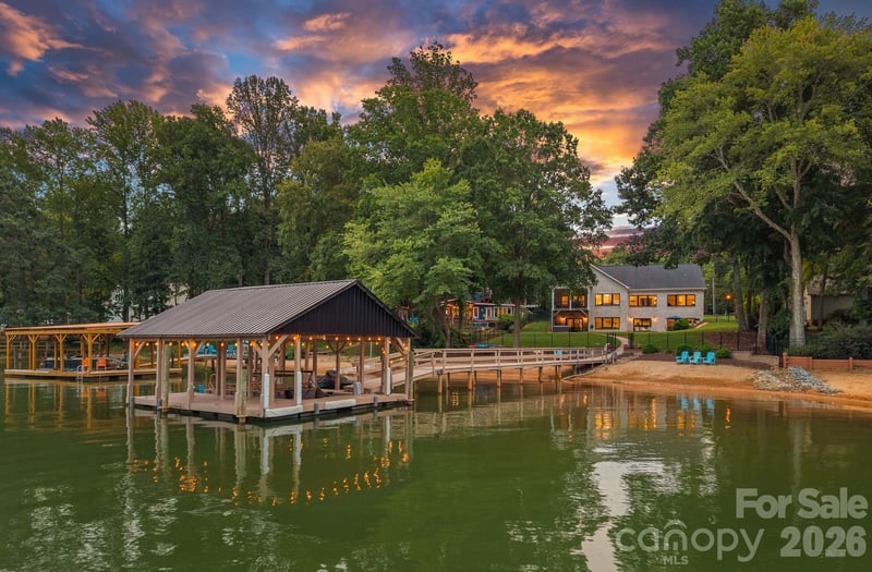 160 Malibu Rd, Mooresville, NC 28117