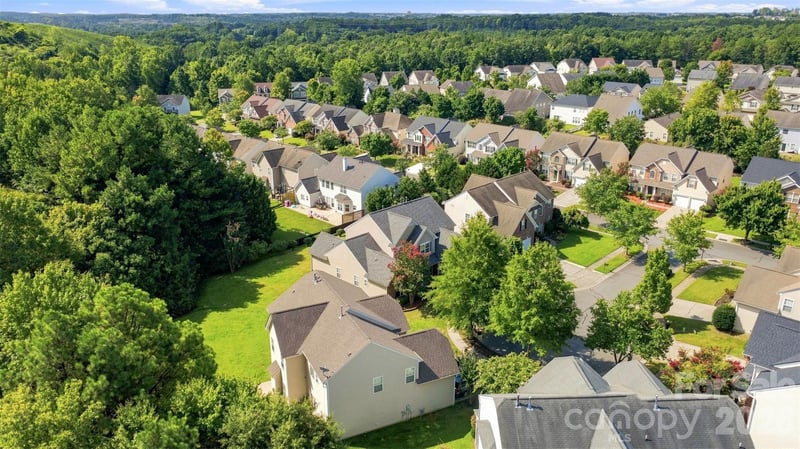 2506 Greenspire Ct, Charlotte, NC 28262