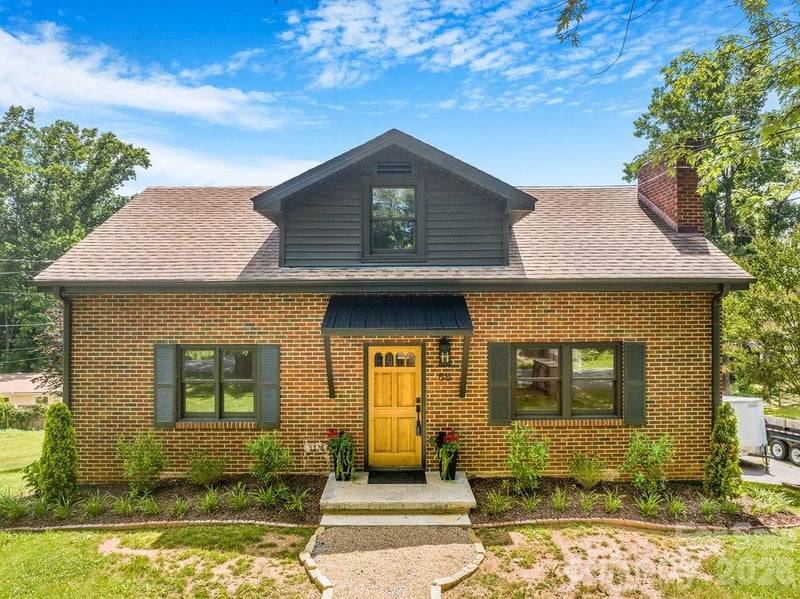 55 Cisco Rd, Asheville, NC 28805