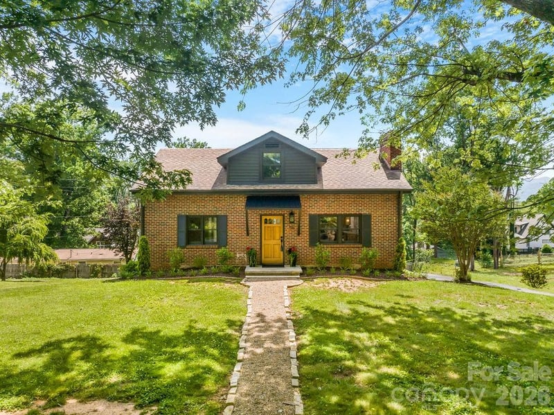 55 Cisco Rd, Asheville, NC 28805