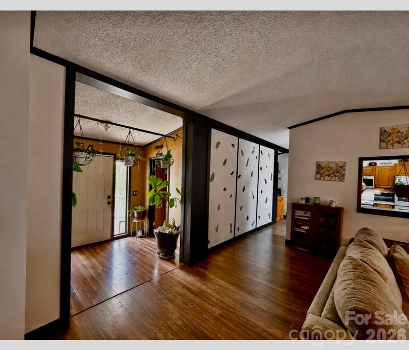 2388 Liberty Church St, Hickory, NC 28601
