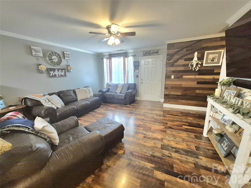 1637 Riverview Rd, Lincolnton, NC 28092