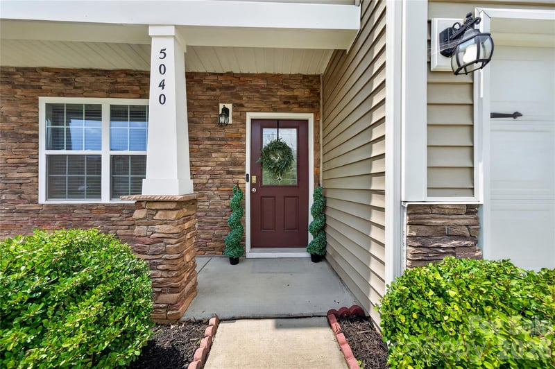 5040 Deisy May Ln, Matthews, NC 28105