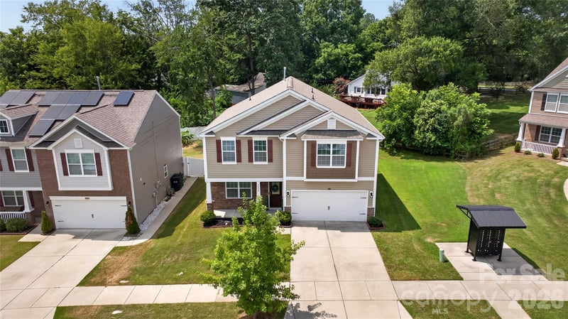 5040 Deisy May Ln, Matthews, NC 28105