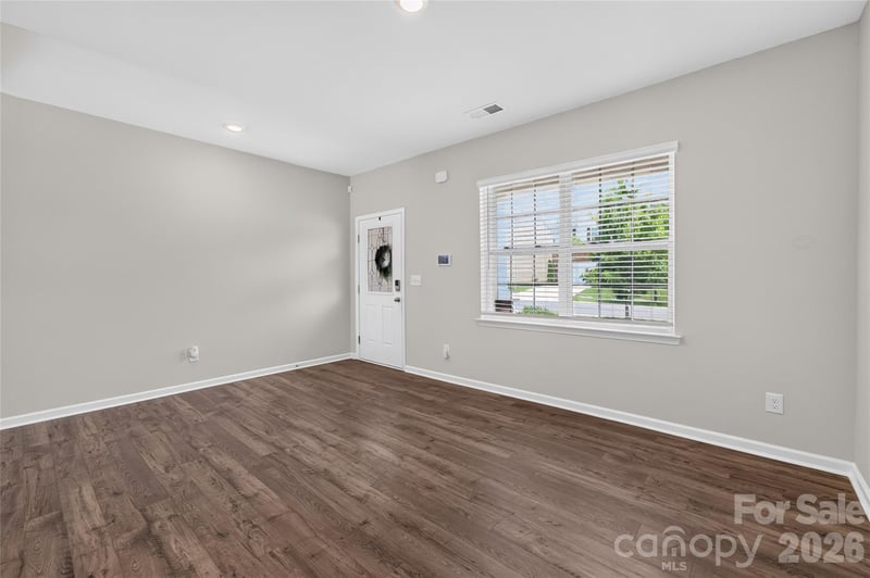 5040 Deisy May Ln, Matthews, NC 28105