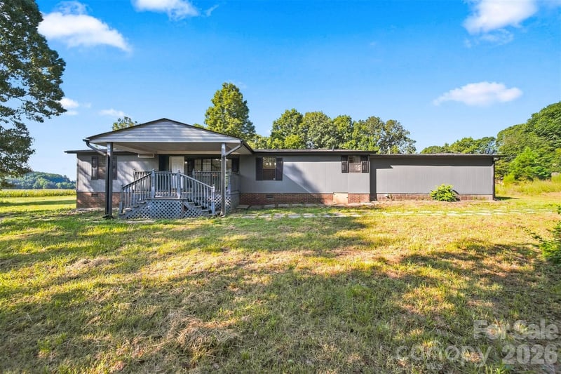 2947 S Nc 16 Hw, Newton, NC 28658