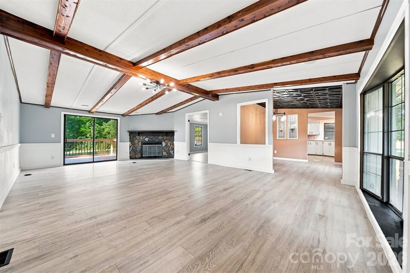 2947 S Nc 16 Hw, Newton, NC 28658