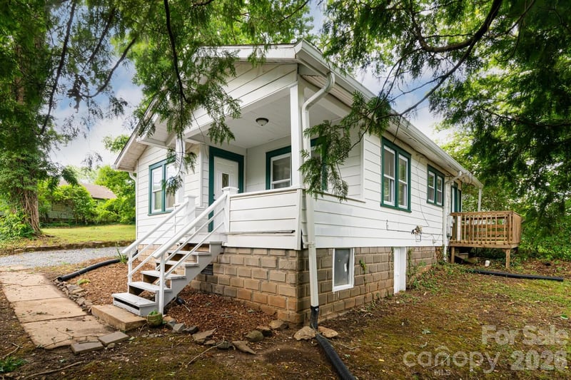 26 First St, Asheville, NC 28803