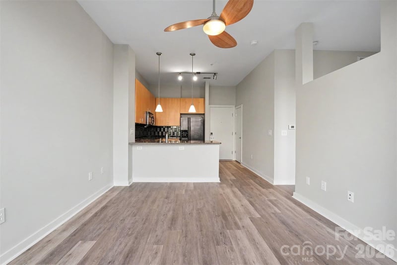 525 E 6th St #201, Charlotte, NC 28202