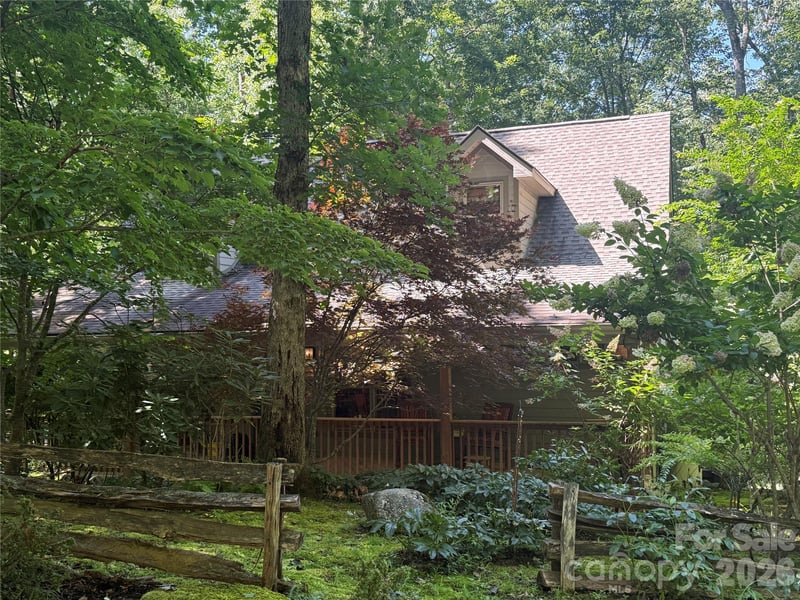 779 Thissa Way, Brevard, NC 28712