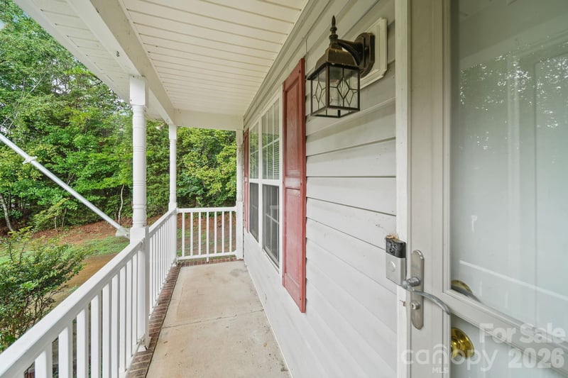 147 Island Terrace Rd, Statesville, NC 28677