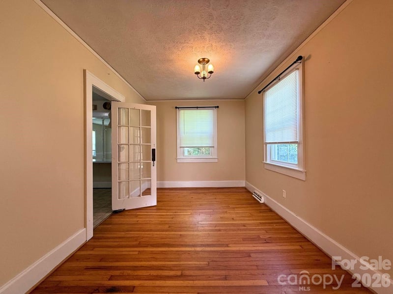 1351 S Aspen St, Lincolnton, NC 28092